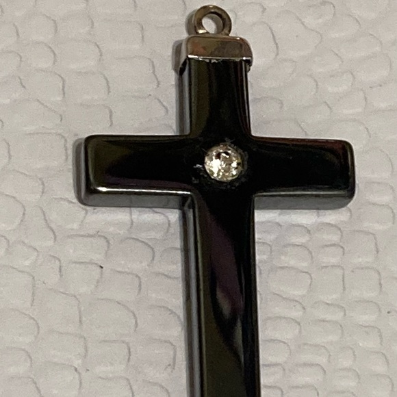 Cross Hematite + Diamond - Picture 2 of 3